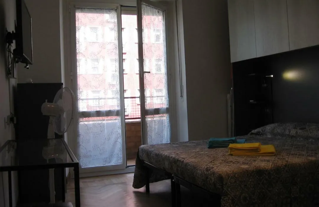 M1 Pasteur Holiday Home-1